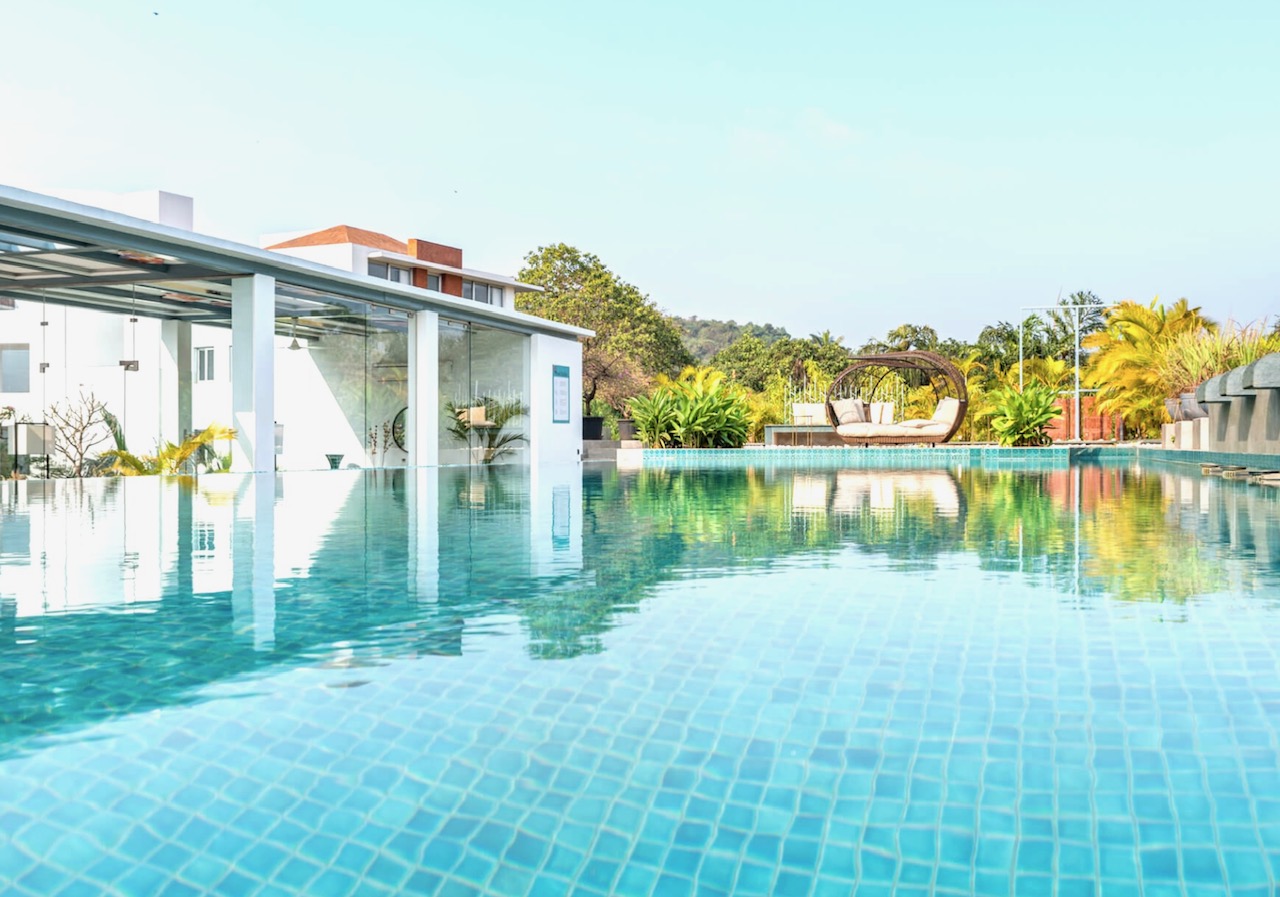 Modern Tropical 2BHK | Near Beach | Pool & Garden - 48