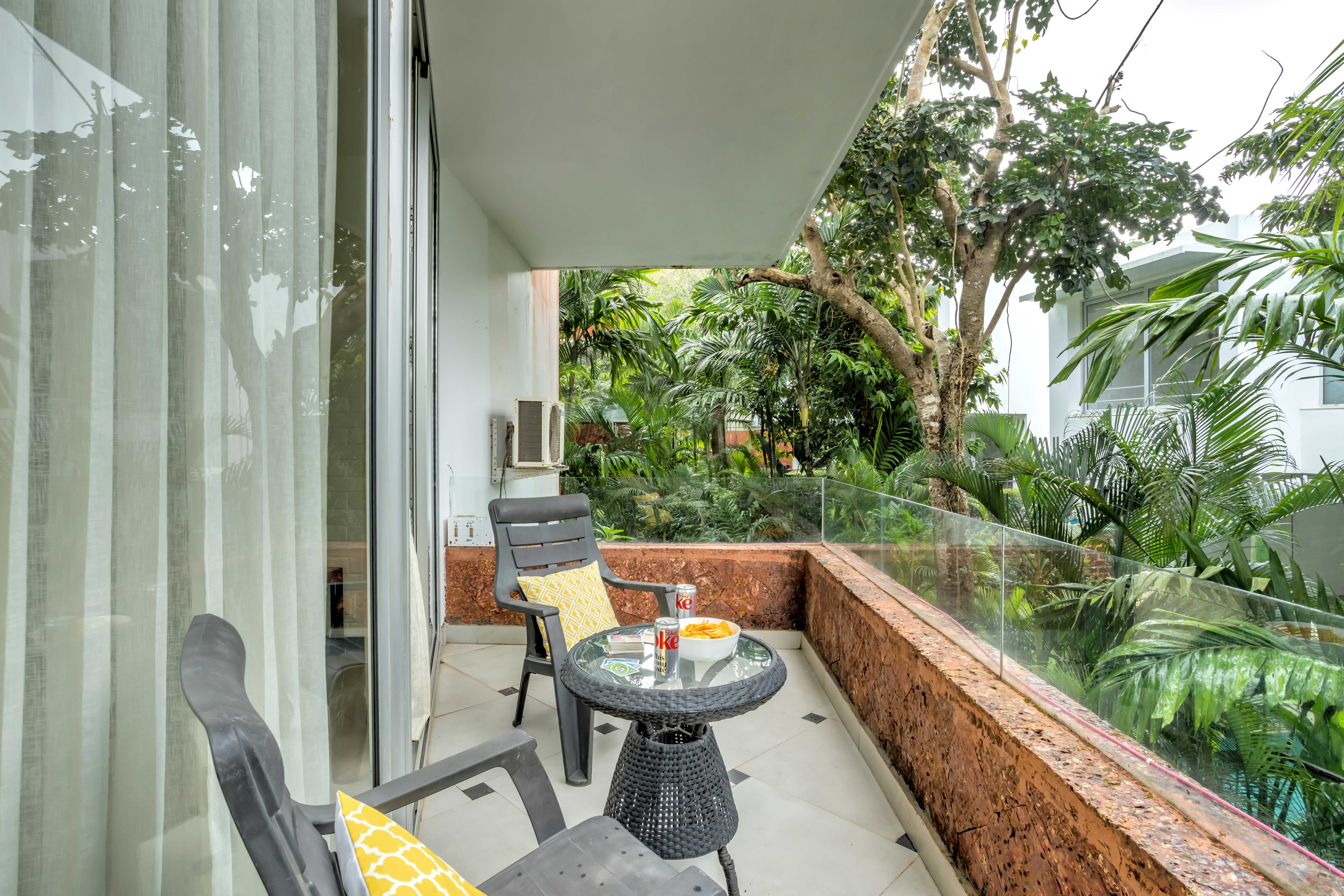 Chic 2BHK with Rooftop Pool near Coco Beach - 35