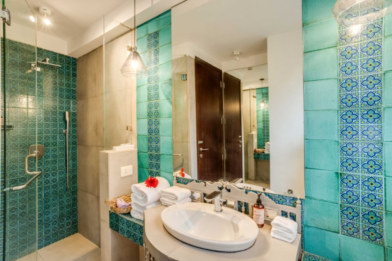 Modern 2BHK w Pool Access | 5km to Coco Beach - 45