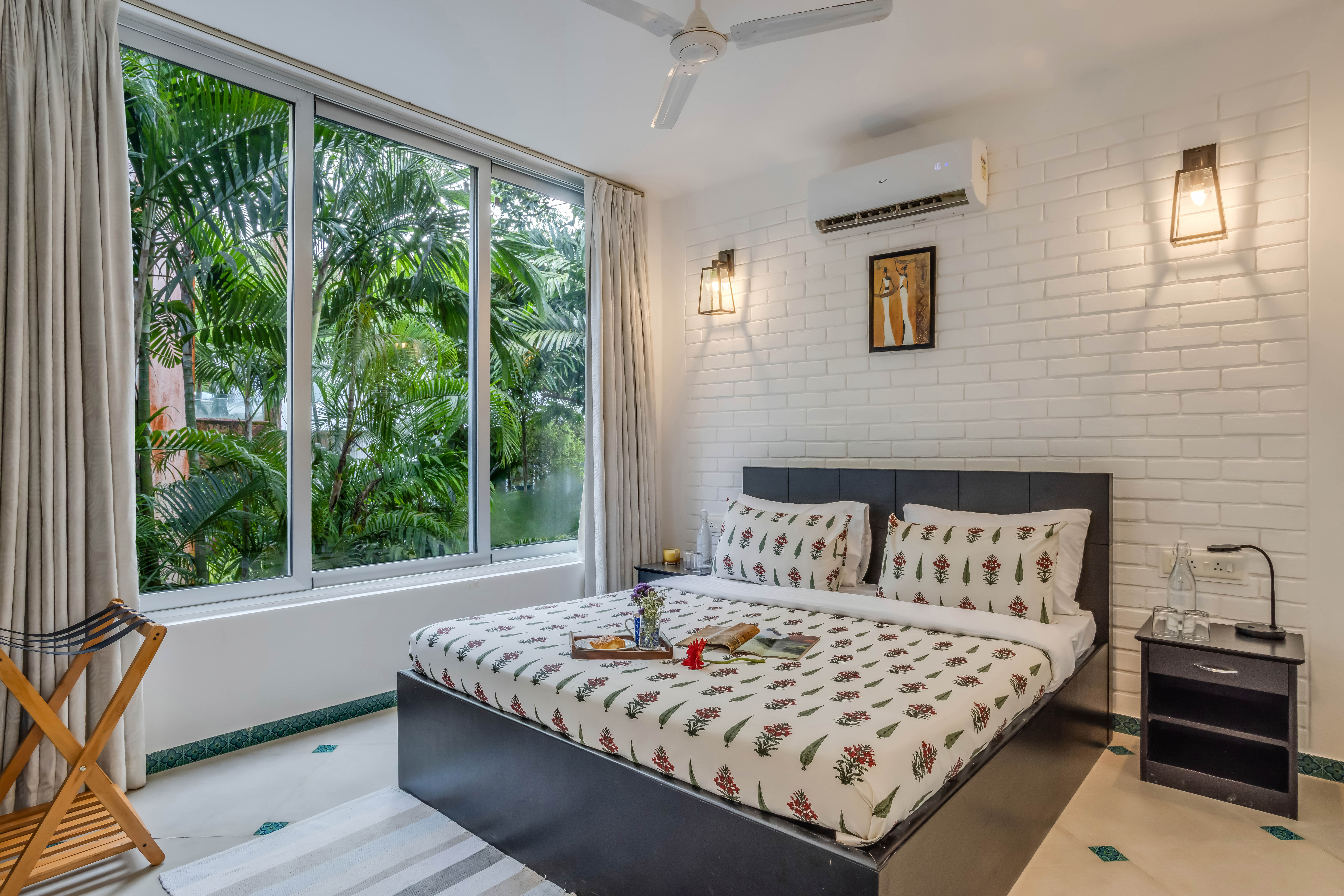 Chic 2BHK with Rooftop Pool near Coco Beach - 5