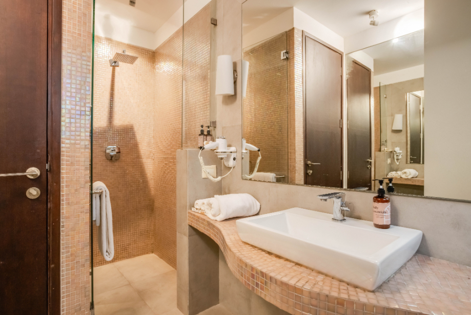 Modern Tropical 2BHK | Near Beach | Pool & Garden - 29