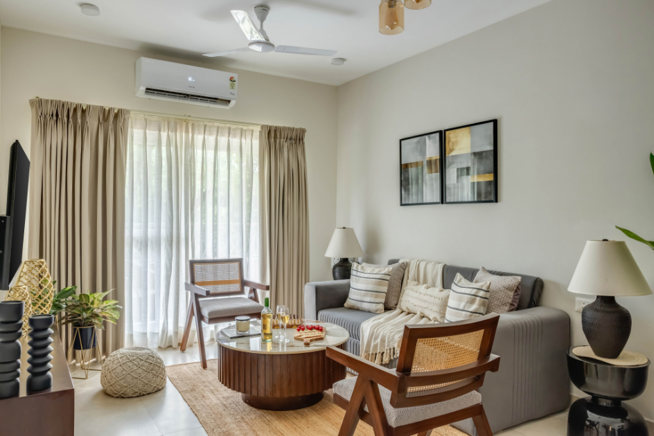 1BHK w Balcony and Pool - 5 mins to Candolim Beach - 15