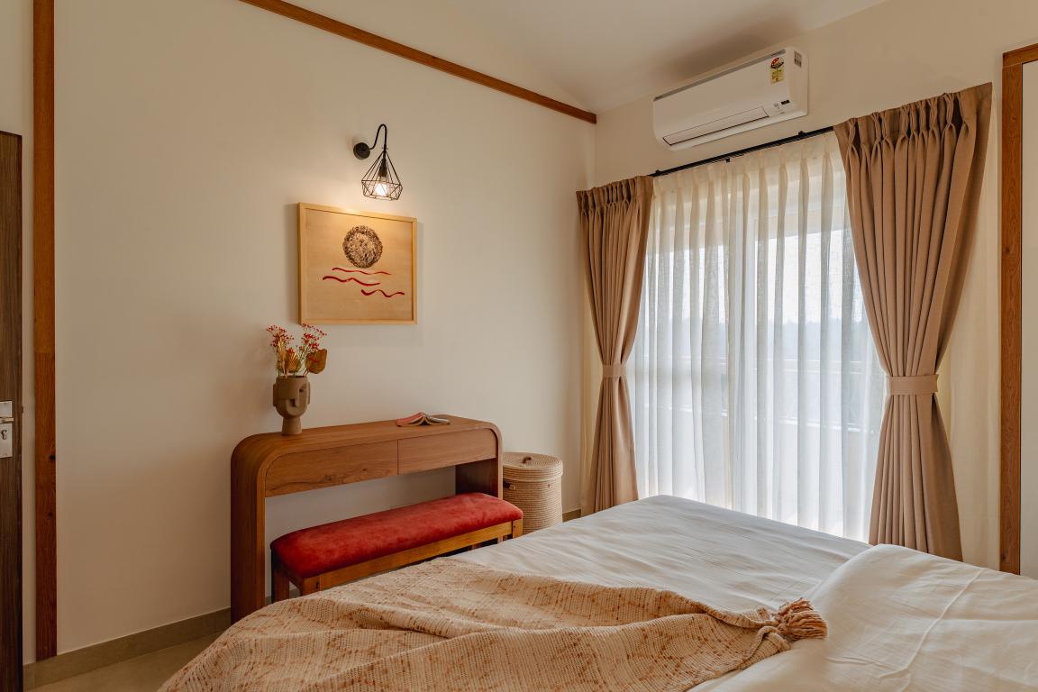 Spacious 2BR Apartment with Balcony near Candolim Beach - 13