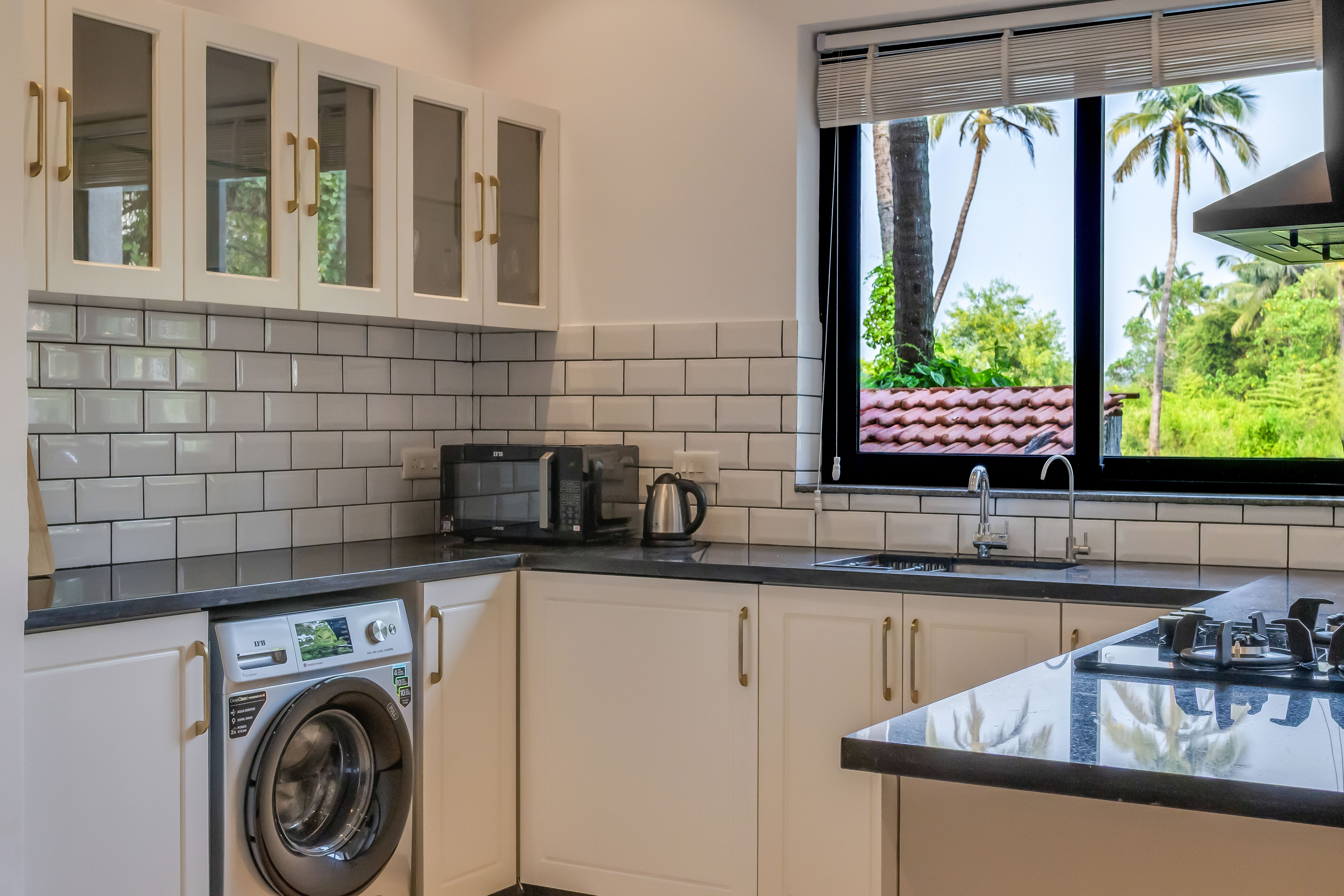Modern 2BHK w Private Plunge Pool & Lawn | Siolim - 49