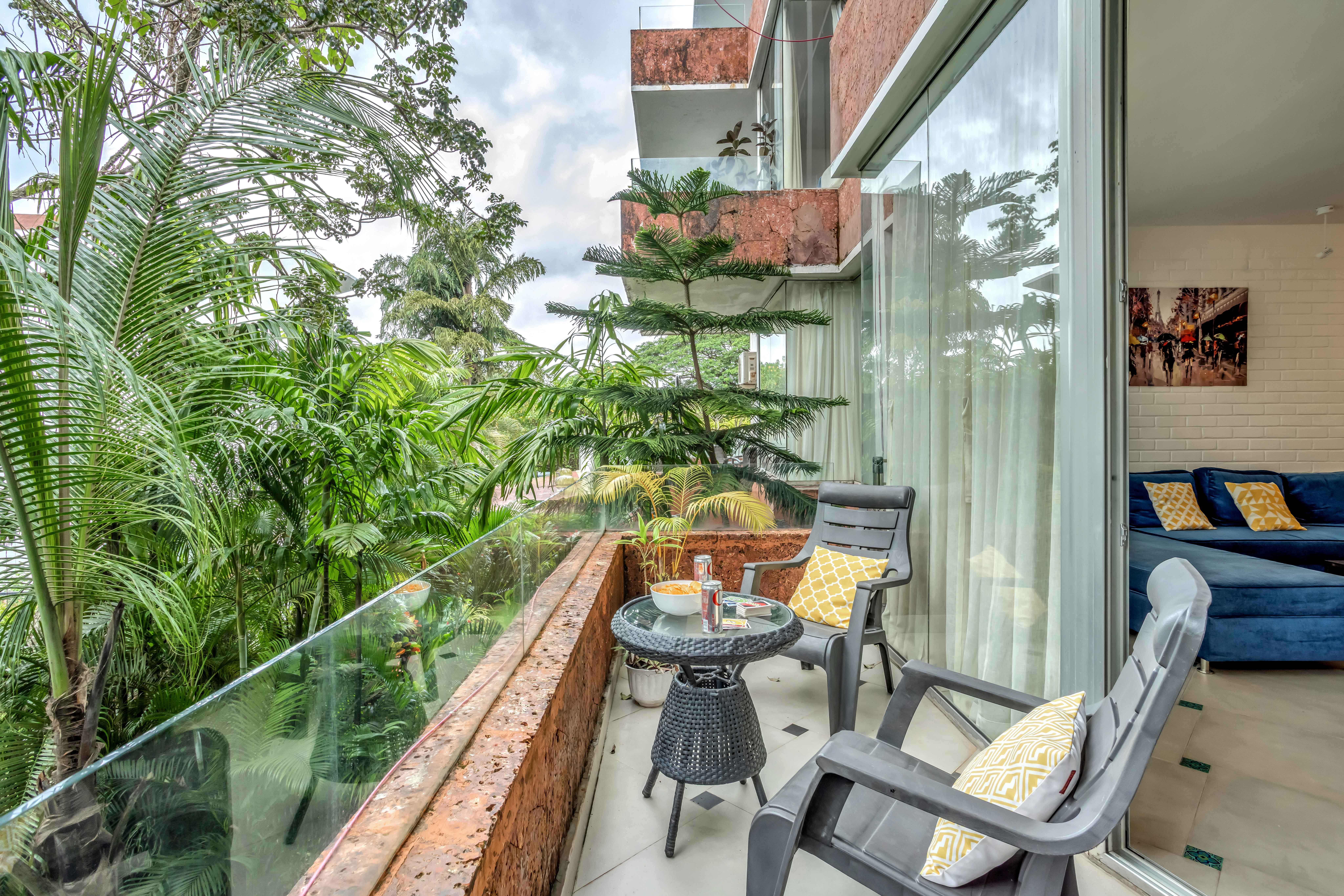 Chic 2BHK with Rooftop Pool near Coco Beach - 7