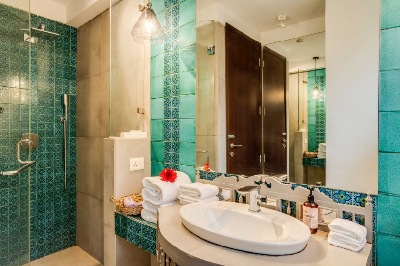 Modern 2BHK w Pool Access | 5km to Coco Beach - 43