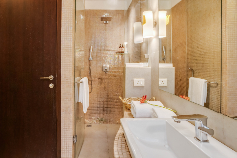 Modern 2BHK w Pool Access | 5km to Coco Beach - 39