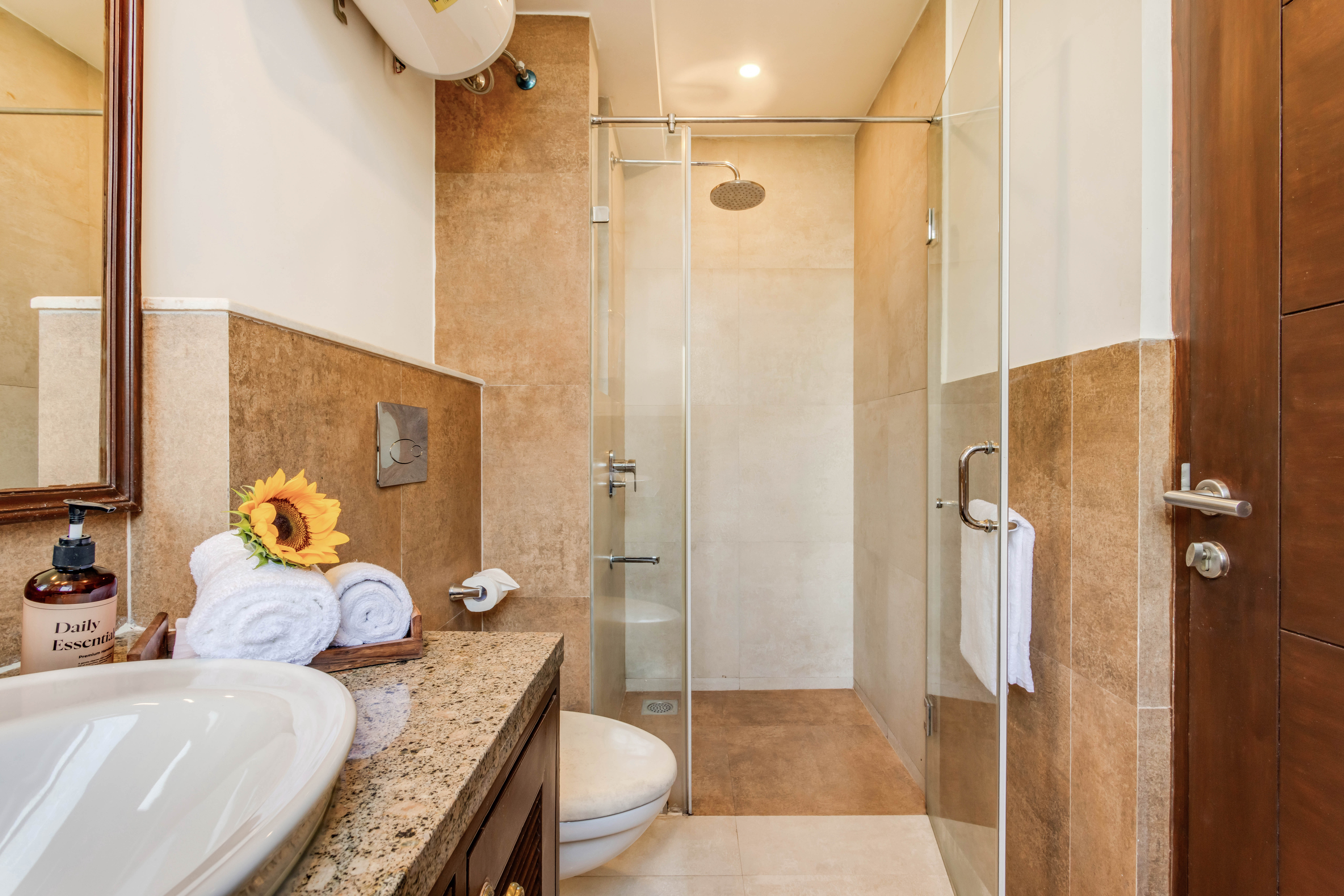 Serene 2BHK with Pool | 5 mins to Candolim Beach - 95