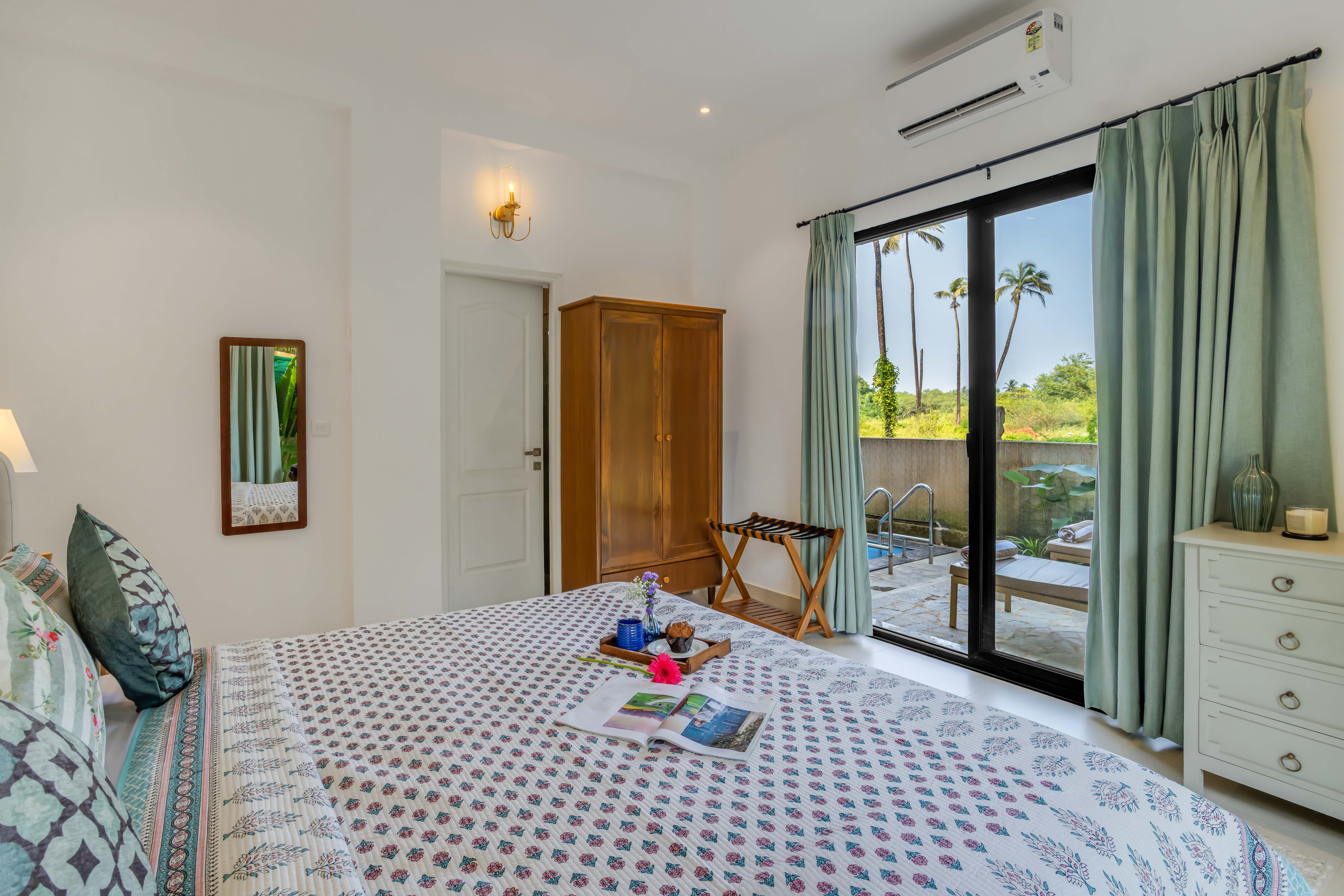 Modern 2BHK w Private Plunge Pool & Lawn | Siolim - 33