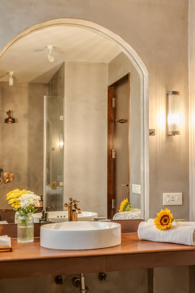 Stylish 2BR w Pool near Candolim and Coco Beach - 35