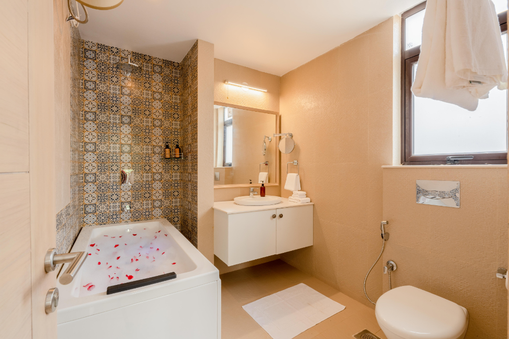 Spacious 3-BR Apartment with Pool in Candolim - 58