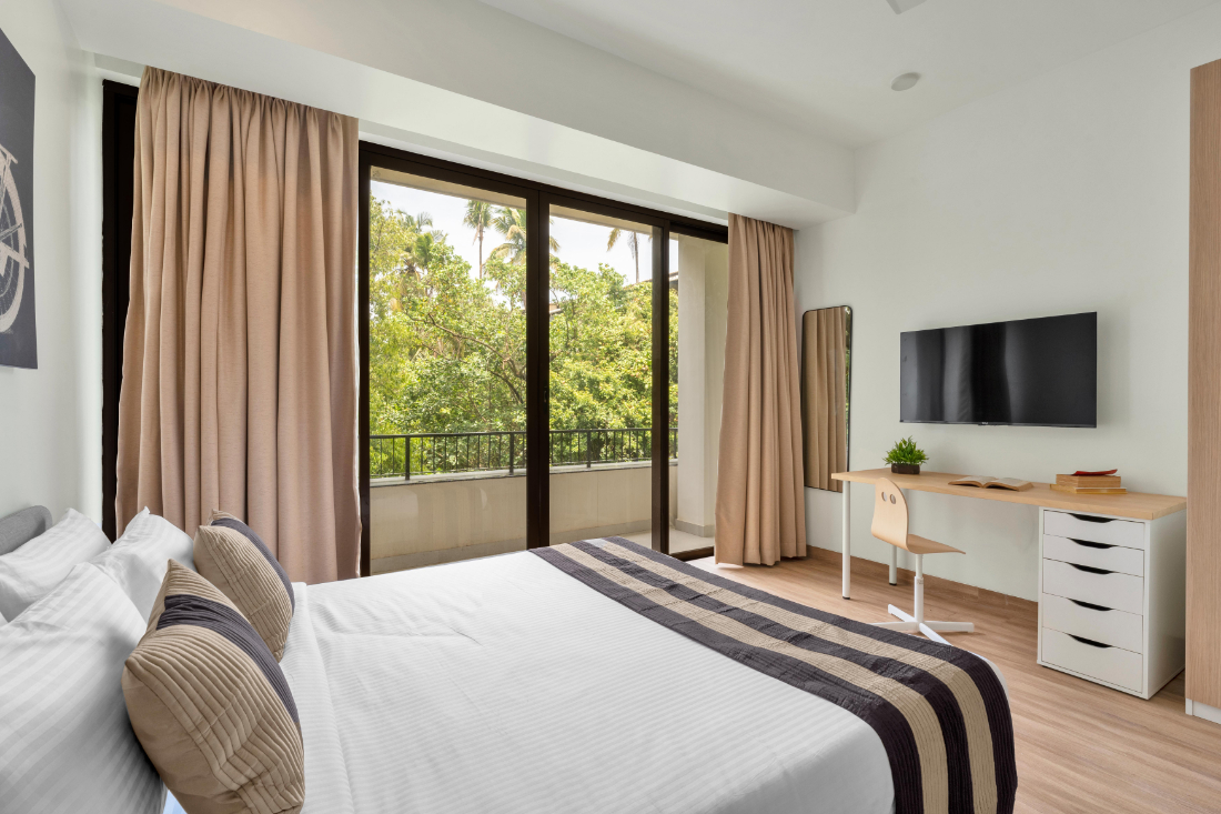 Spacious 3-BR Apartment with Pool in Candolim - 60