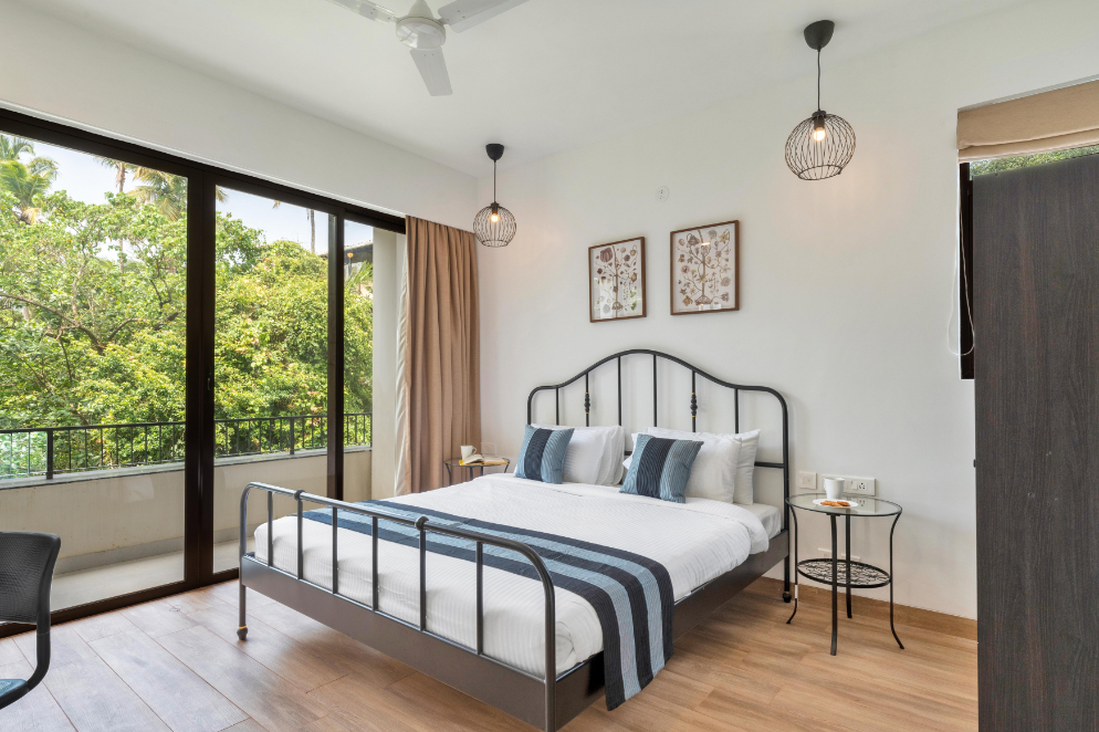 Spacious 3-BR Apartment with Pool in Candolim - 63