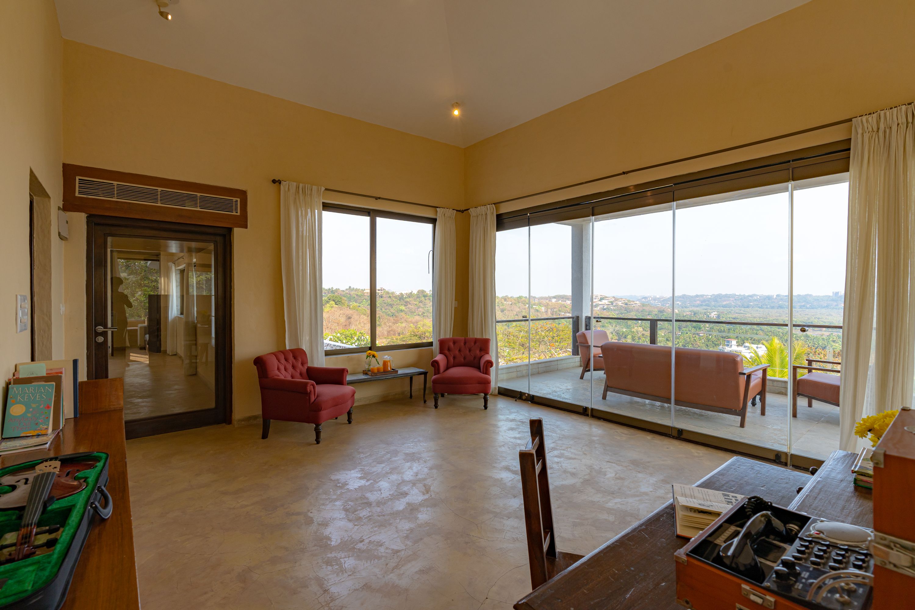 Cliffhouse - 35