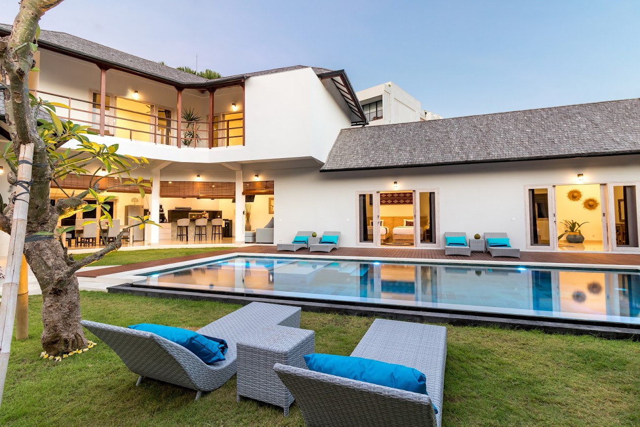 Hiburan, Seminyak - 18